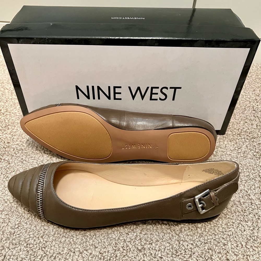 Nine West Flats. BRAND NEW. Size 7.5 M. Taupe/brown color. BRAND NEW
